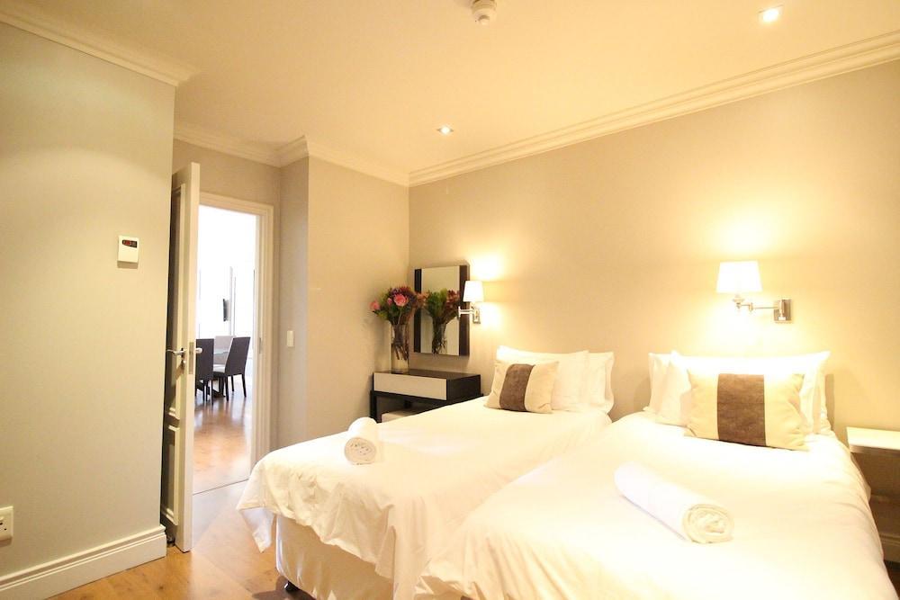 Cape Royale Luxury Hotel 5*